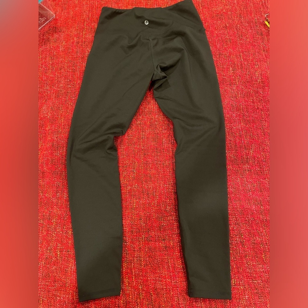 Legland black yoga leggings soft stretchy buttlift NWOT - Picture 5 of 7